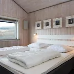 4 Star Holiday Home In Henne Дом отдыха *