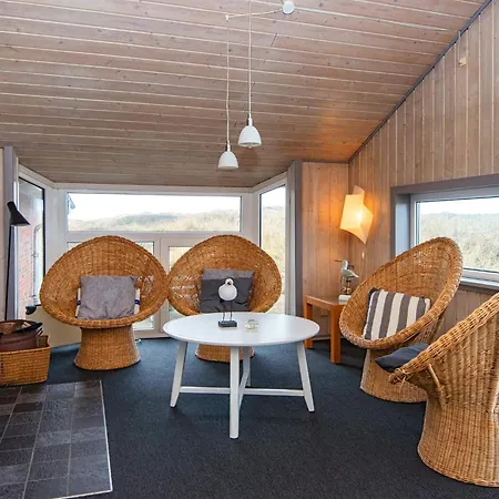 4 Star Holiday Home In Henne Хенне-Странн